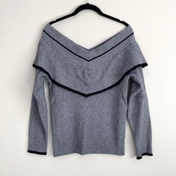 THML Anthropologie Ruffle Detail Off Shoulder Sweater Gray Size Medium Cute - Picture 1 of 8